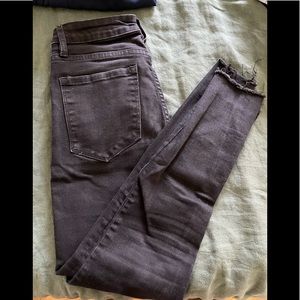 Frame Le skinny de Jeanne - raw edge step hem jean